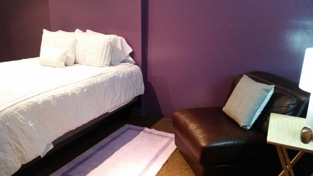 Oyo Bed And Breakfast New York Oda fotoğraf