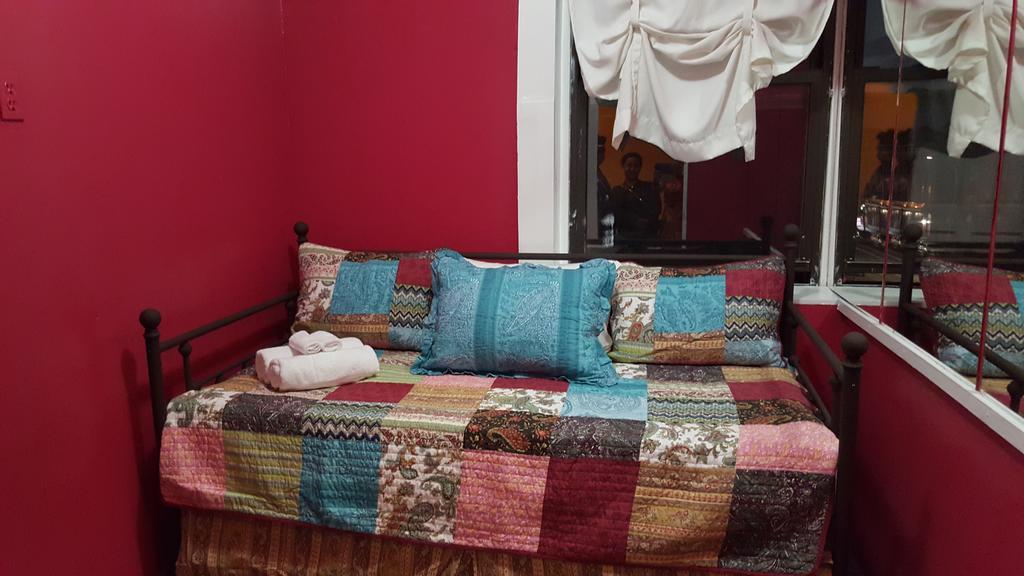 Oyo Bed And Breakfast New York Oda fotoğraf